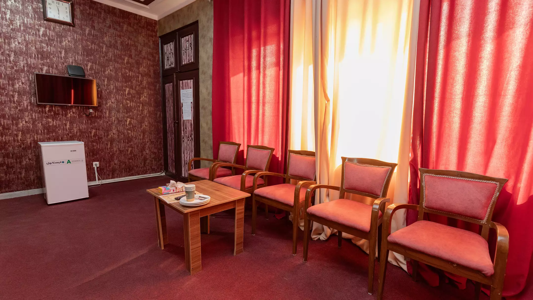 Alibaba https://cdn.alibaba.ir/ostorage/hotel-accommodation-images/674c519e10d0d5745be3d374_هتل تورال - اتاق پنج تخته دبل سینگل (1).webp